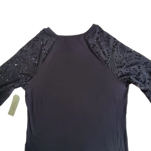 Nine.Eight Black Mixed Media Top with Banded Cuffs and Hem - Size Small - Picture 4 of 15